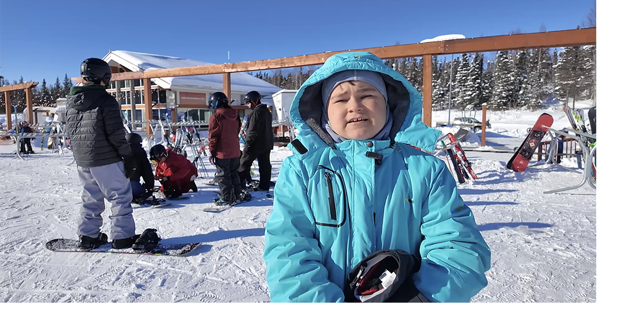 Students enjoy sunny spring break skiing at Hilltop in Anchorage