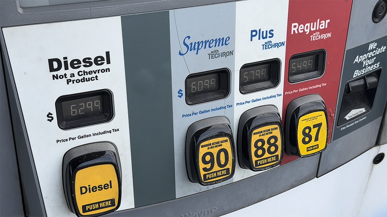 <a href="https://www.youralaskalink.com/news/local/alaska-gas-prices-remain-among-highest-in-the-nation/article_5b57eb5f-e1e8-4b51-9522-9ecbd9179083.html" target="_blank">Alaska gas prices remain among highest in the nation</a>