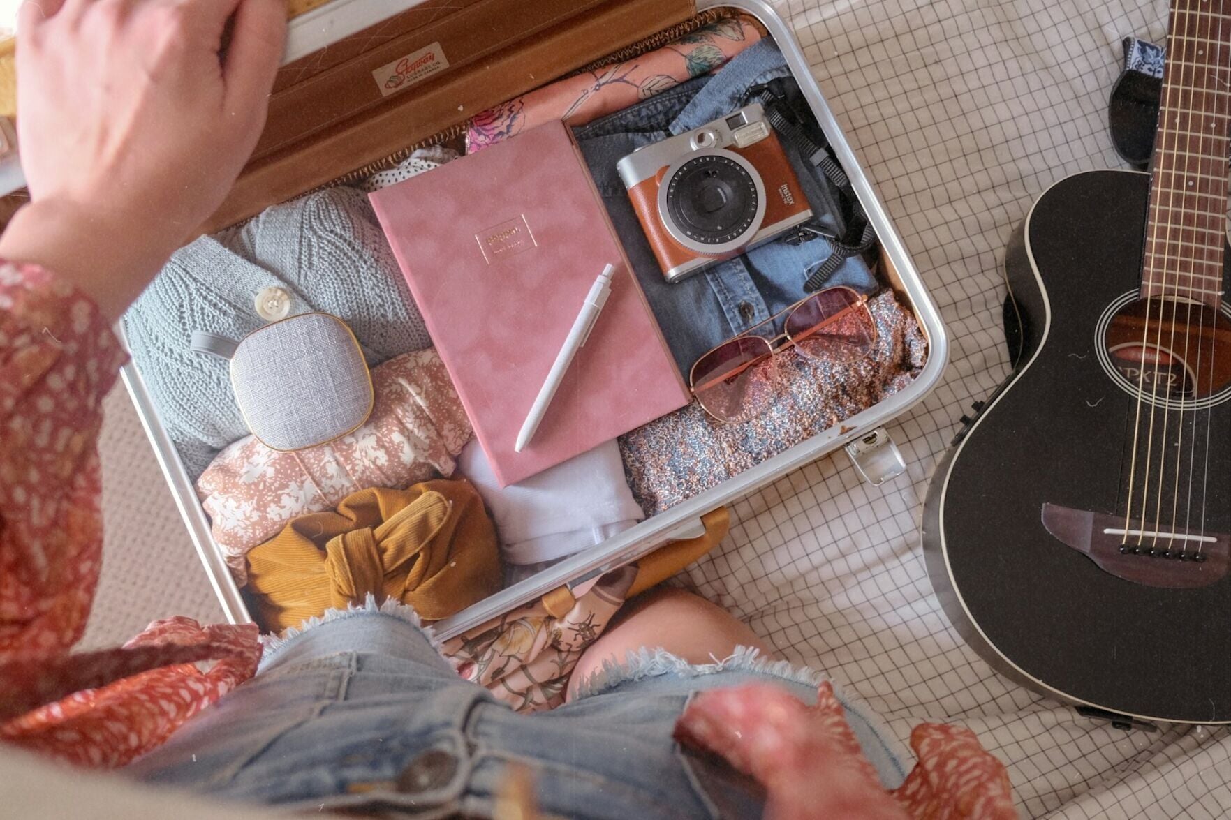 <a href="https://www.youralaskalink.com/news/national/survey-finds-women-carry-the-mental-load-of-group-travel/article_543b4ddb-1244-558a-bf55-1d6dbe394a6e.html" target="_blank">Survey finds women carry the mental load of group travel</a>