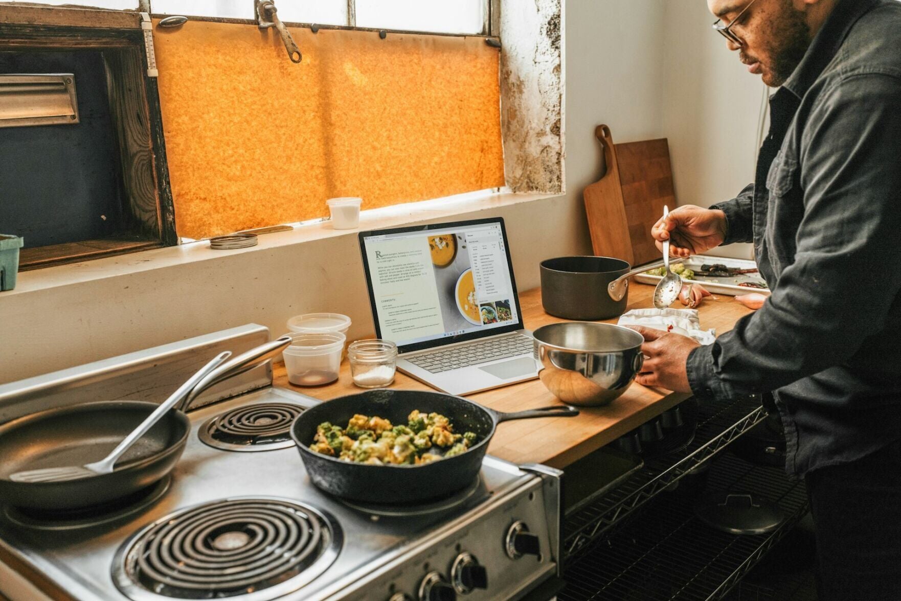 <a href="https://www.youralaskalink.com/news/national/how-has-social-media-transformed-cooking/article_1757ead1-4e2b-573c-9afd-5dacd54e12c4.html" target="_blank">How has social media transformed cooking?</a>