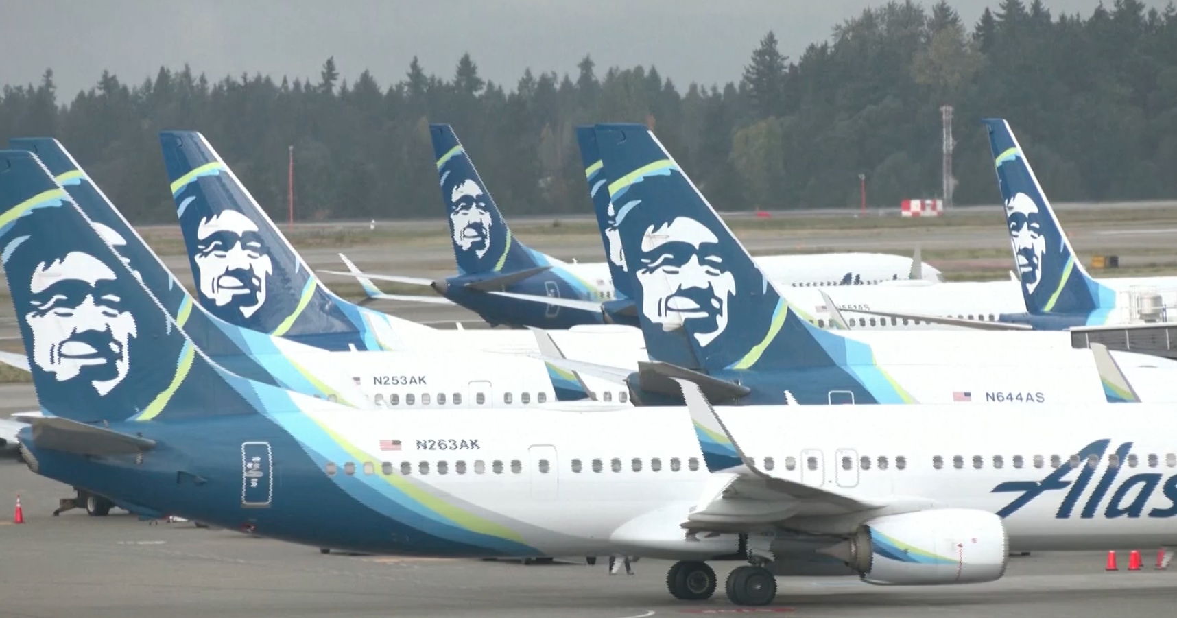 Alaska Airlines crowned best of 2024 by Wallet-Hub despite industry challenges - Vimarsana News