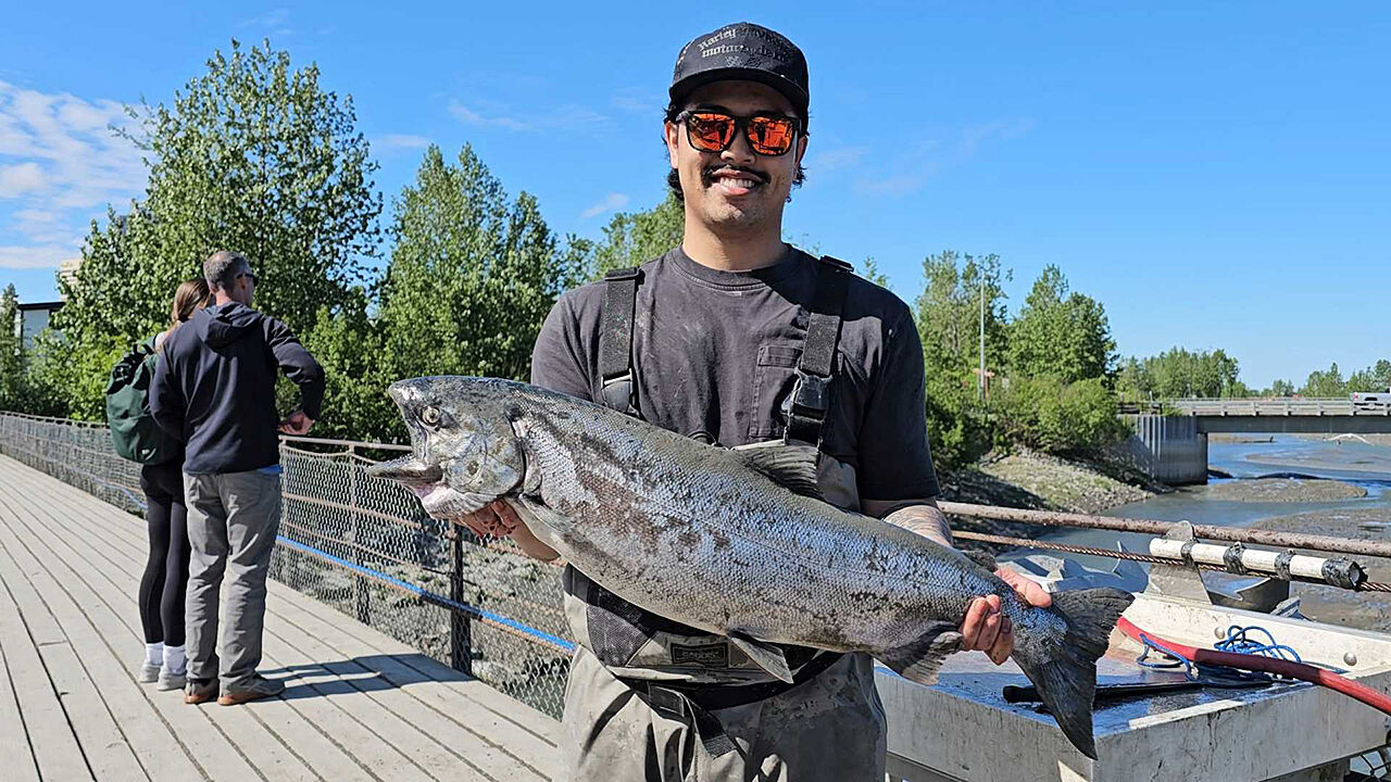 <a href="https://www.youralaskalink.com/news/local/anglers-reel-in-action-during-slam-n-salmon-derby-at-ship-creek/article_2a6e96fe-93aa-4d1a-938d-27c713bed6a6.html" target="_blank">Anglers reel in action during Slam’n Salmon Derby at Ship Creek</a>