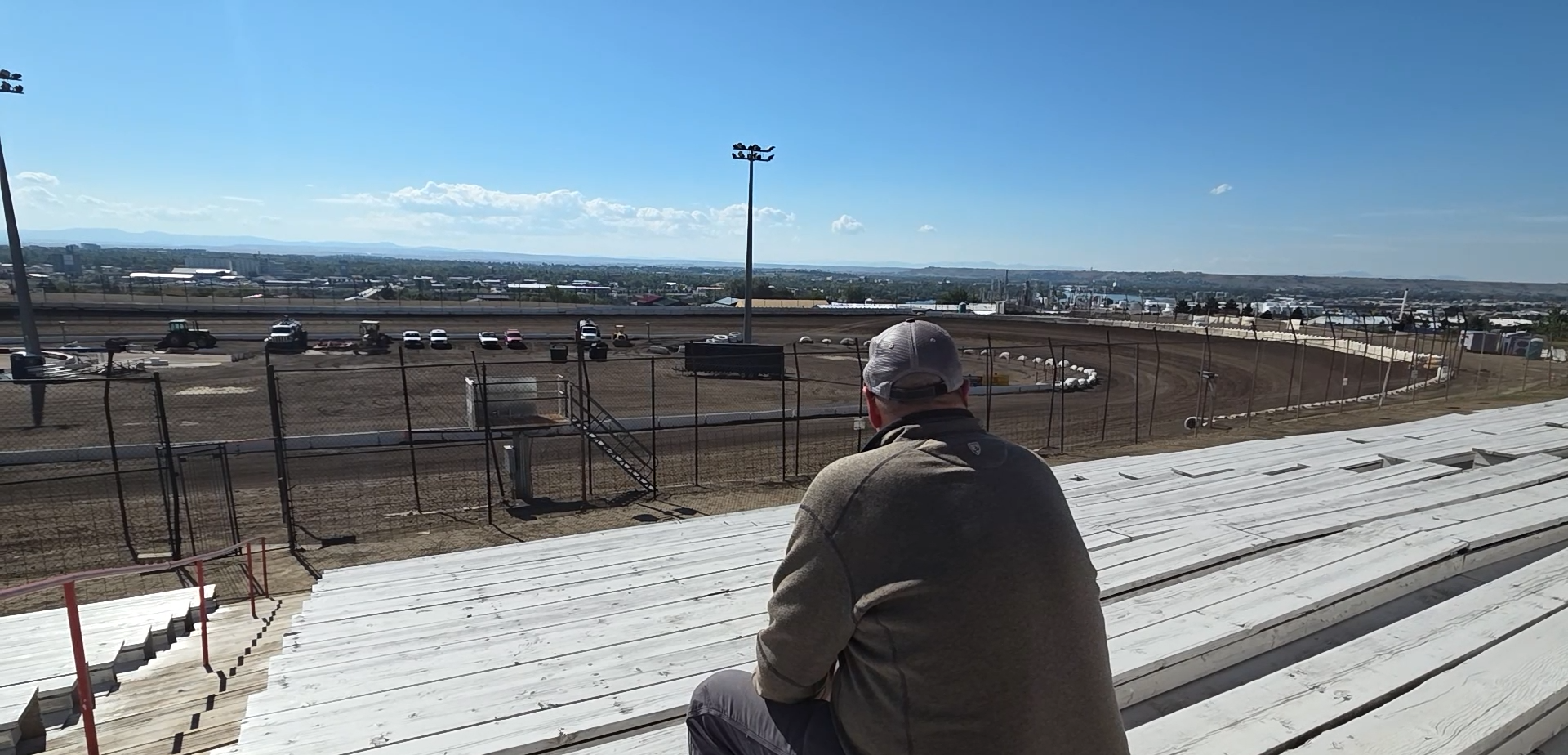 <a href="https://www.youralaskalink.com/news/national/great-falls-speedway-worker-honored-for-years-behind-the-scenes/article_bdcf4c47-314f-568c-98db-9be9af56b017.html" target="_blank">Great Falls speedway worker honored for years behind the scenes</a>
