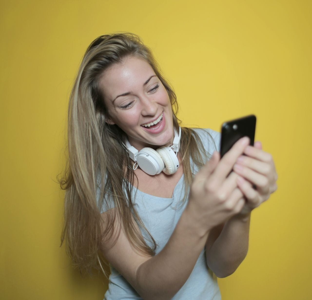 <a href="https://www.youralaskalink.com/arts_and_entertainment/health/americans-spend-156-hours-watching-these-oddly-satisfying-clips/article_68d47dac-cdf1-57c9-9521-4a4e570ae77c.html" target="_blank">Americans spend 156 hours watching these oddly satisfying clips</a>