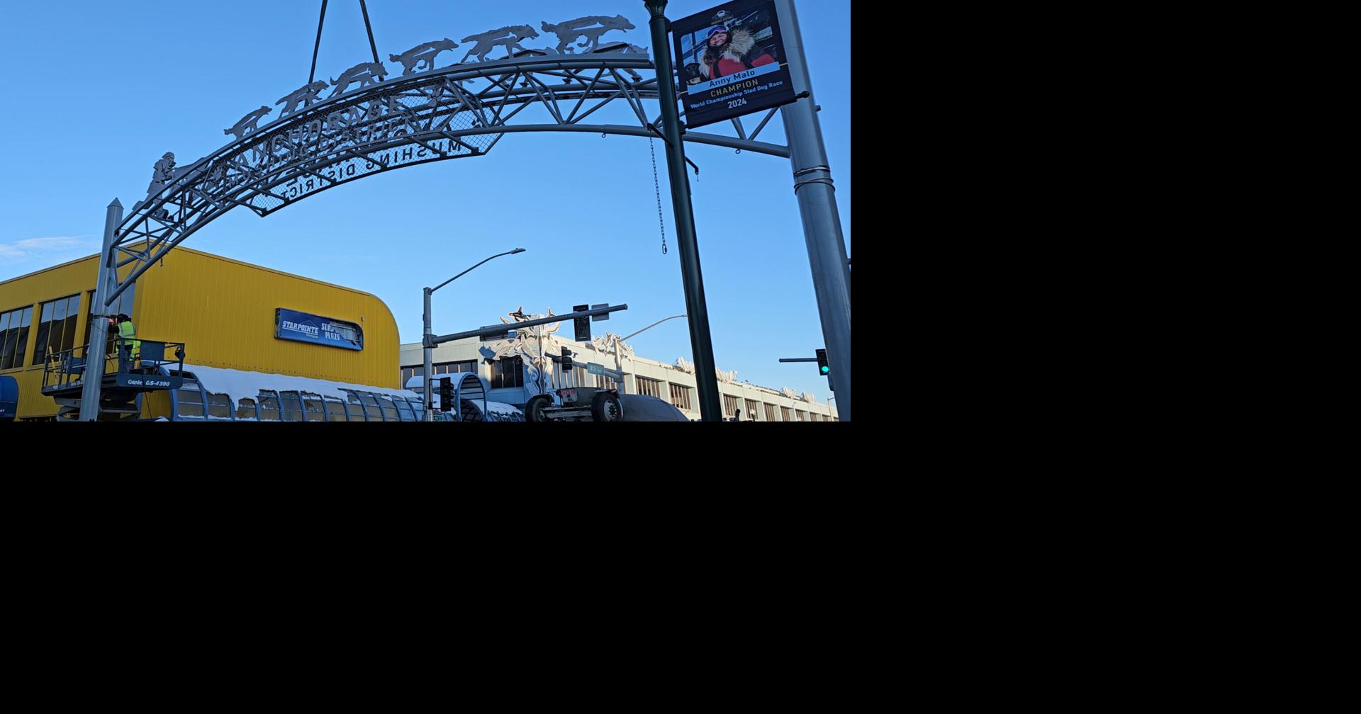 Last major part of Anchorage Mushing District’s new arch is set