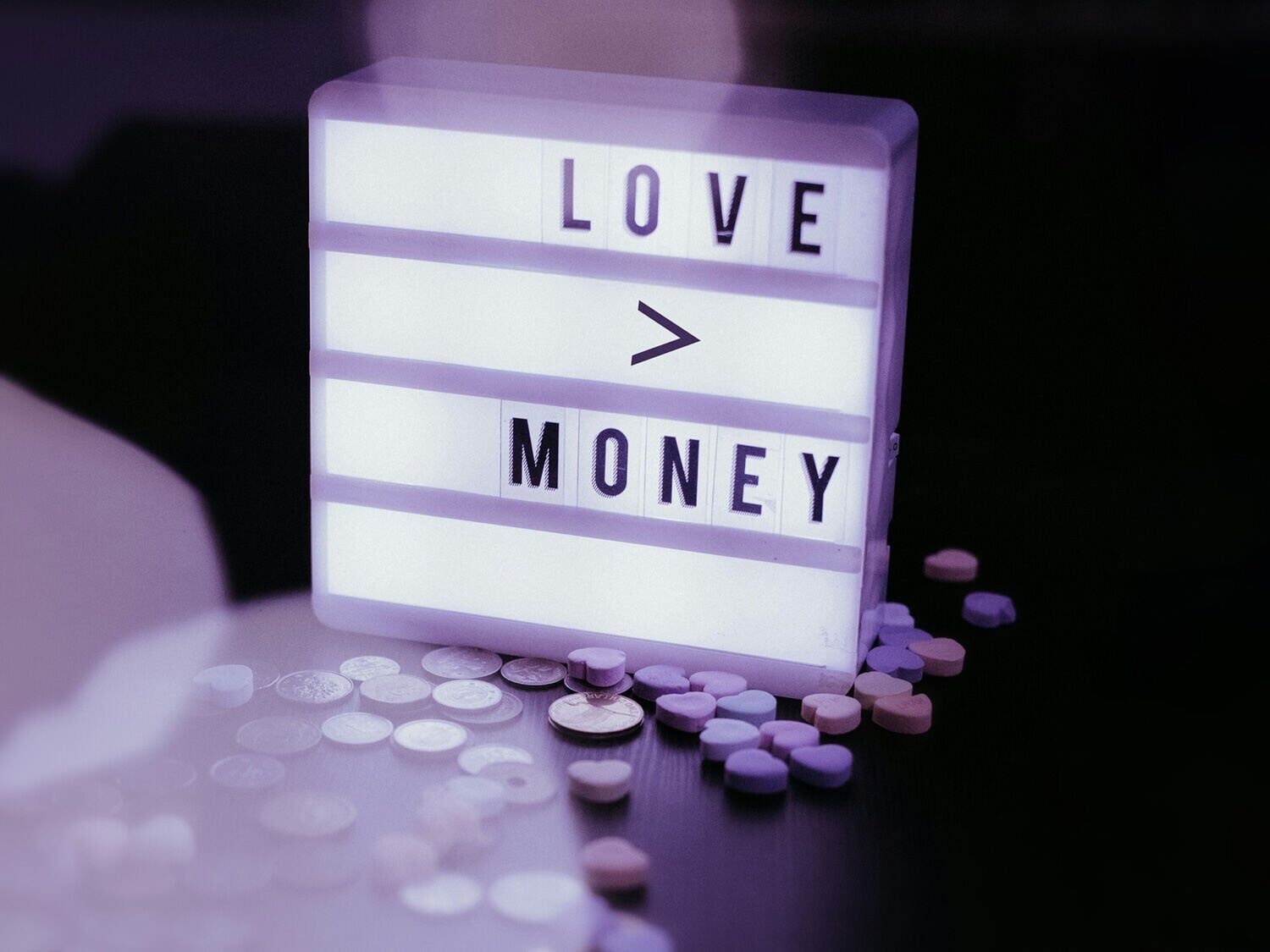 <a href="https://www.youralaskalink.com/news/national/lovevsmoney-featured/image_c7f86be2-4a42-53a4-8bf7-0048097a49bb.html" target="_blank">lovevsmoney_featured</a>