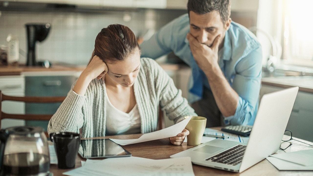 <a href="https://www.youralaskalink.com/arts_and_entertainment/health/4-in-5-americans-report-financial-stress-heres-what-it-s-doing-to-their-mental/article_941817e2-47f2-5845-8111-cb3bcd21282a.html" target="_blank">4 in 5 Americans report financial stress. Here’s what it’s doing to their mental health.</a>