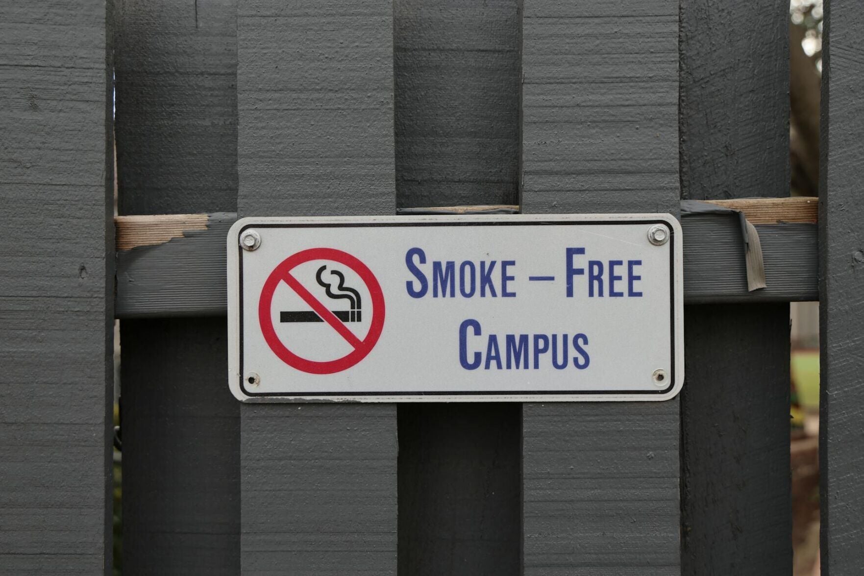 <a href="https://www.youralaskalink.com/arts_and_entertainment/health/us-teens-are-smoking-and-vaping-less-than-their-peers-abroad/article_113ec858-c2ff-582a-827b-ac2805527708.html" target="_blank">US teens are smoking and vaping less than their peers abroad</a>