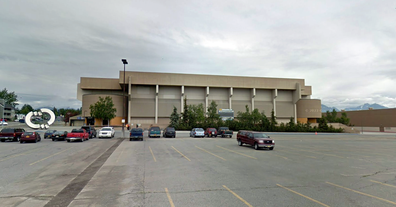 Anchorage's Sullivan Arena celebrates reopening with Mayor Bronson's open skate event - Vimarsana News
