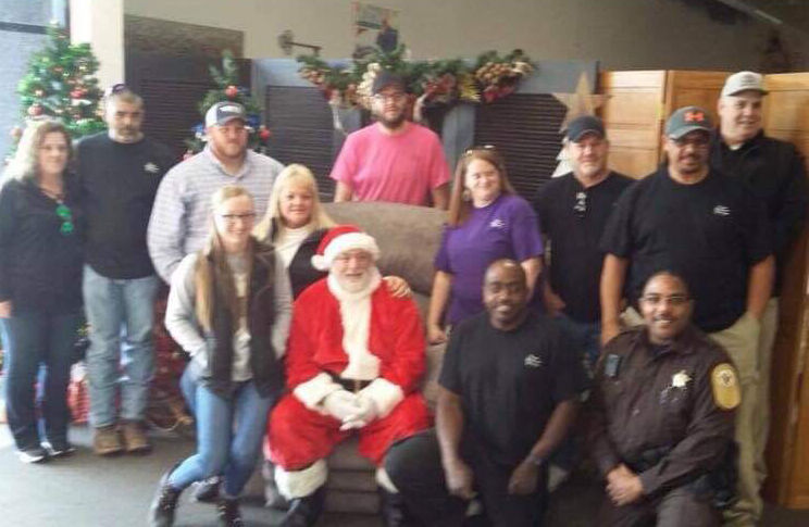 Winbush Racing Fundraiser gives to community during holidays | Local News | yourgv.com