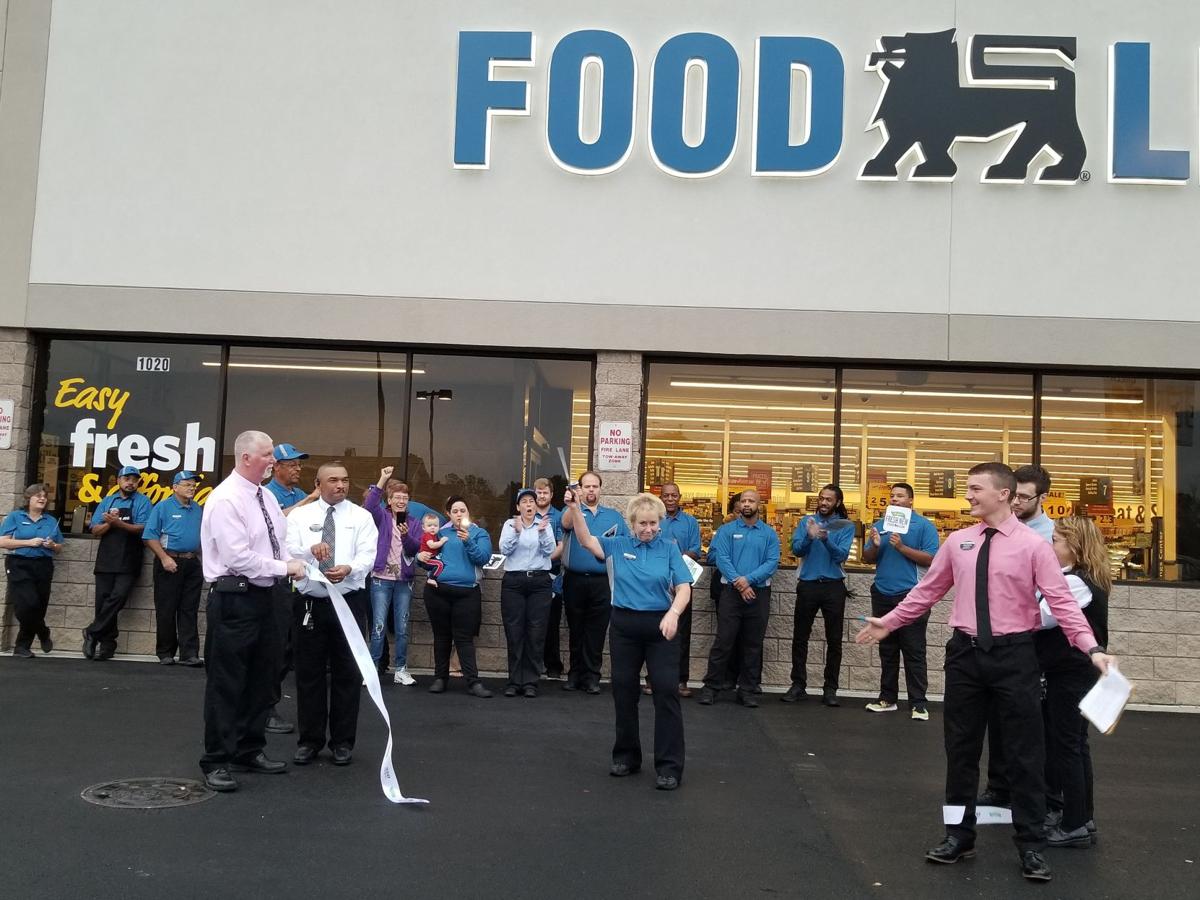 Food Lion Celebrates Updated Sobo Stores Local Business Yourgv Com
