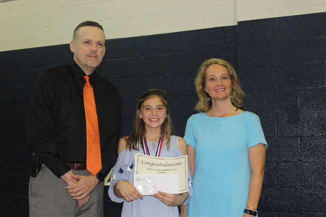 Excelling HCMS 6th graders recognized at awards ceremony | Education ...