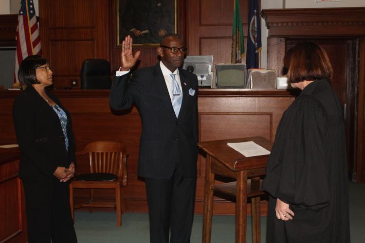 Supervisors take oath of office Local News yourgv com
