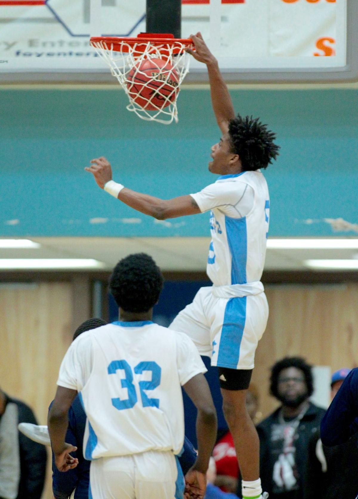 Comets Escape With 42 41 Win Over Bluestone Hs Will Face Person