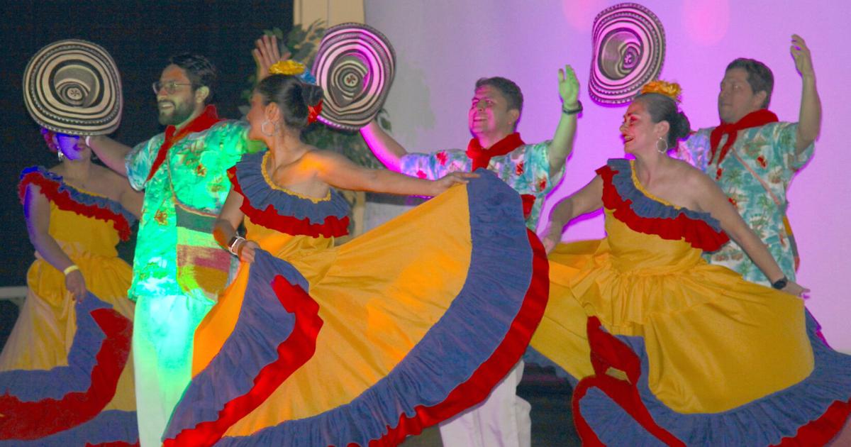 Latin Day event at high school celebrates culture, music, food and customs | Education