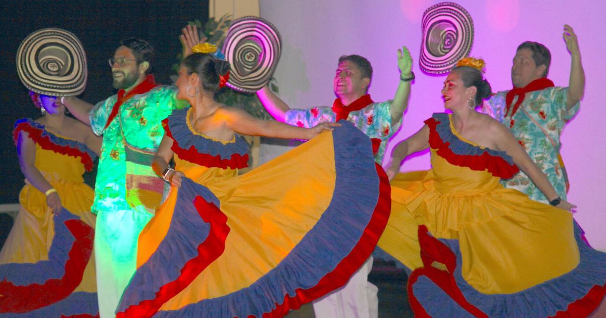 Latin Day event at high school celebrates culture, music, food and customs | Education Latin Day event at high school celebrates culture, music, food and customs | Education