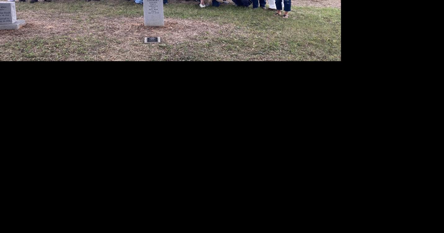 Chapter conducts patriot grave marking | Local News | yourgv.com