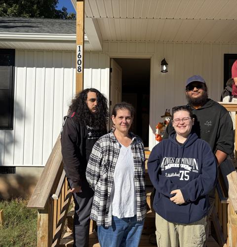 Local Habitat for Humanity hands of keys, dedicates new house | Local ...