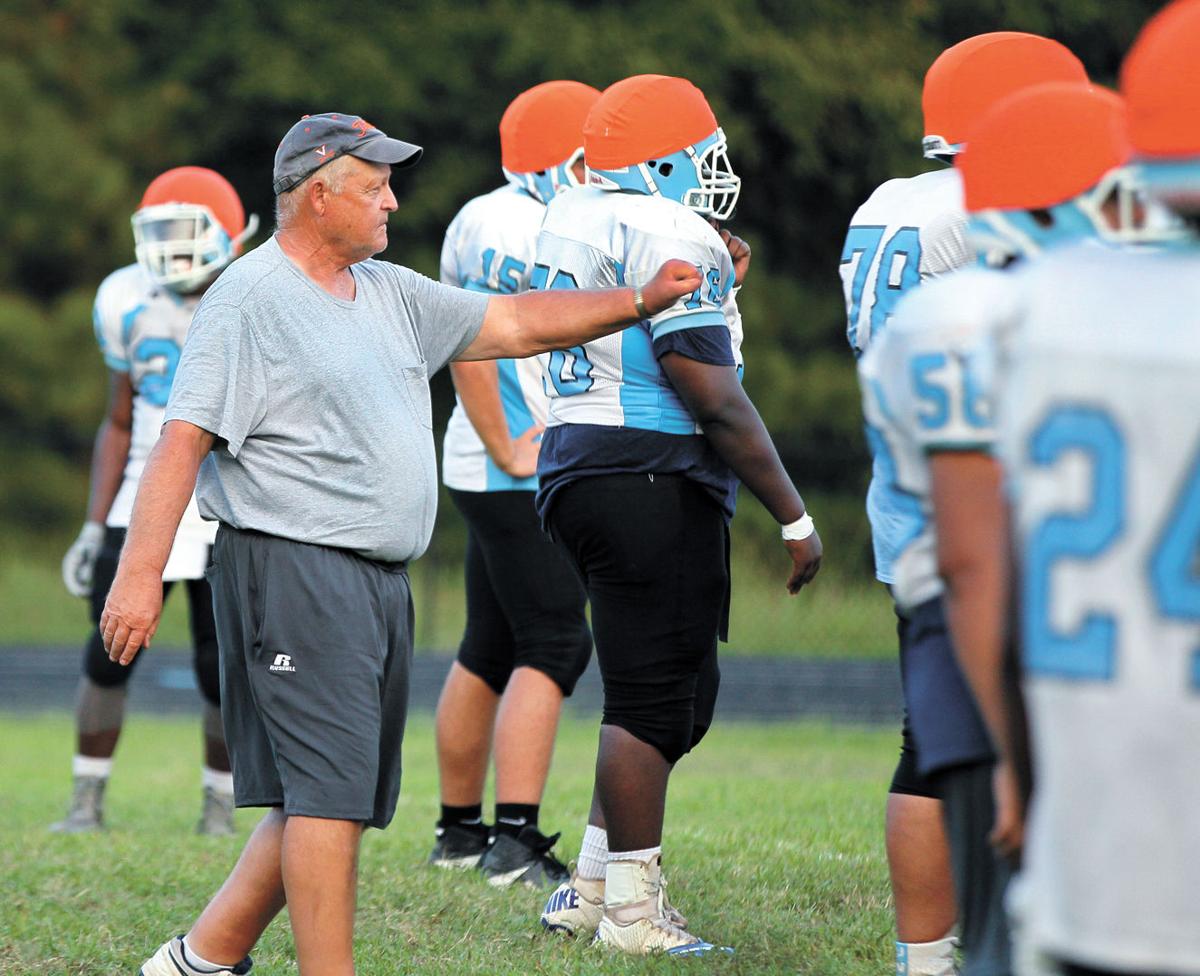 Longtime Comets Football Coach Fred Palmore Dies Prep Sports Yourgv Com