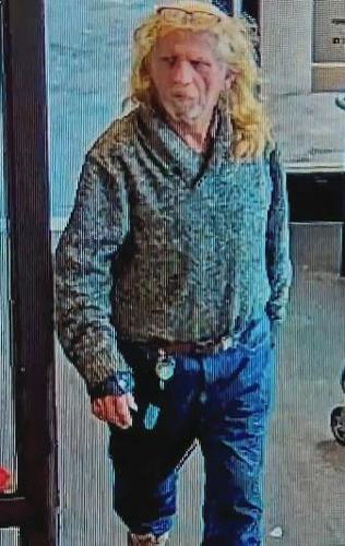Police searching for suspects in grand larceny at Riverdale Food Lion ...
