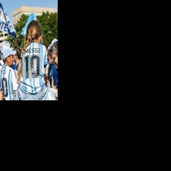 Young Argentina fans show their support