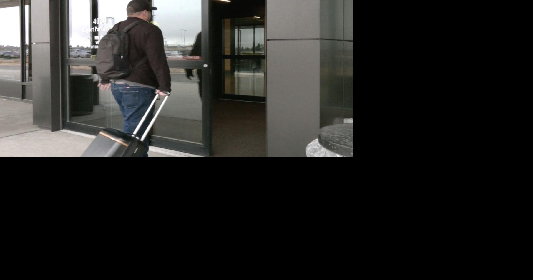 Wyoming airports see record air travel in 2025 as locals and tourists fly local